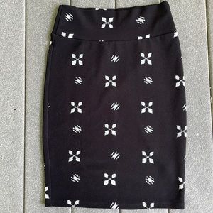 LuLaRoe Black & White Cassie Skirt Small